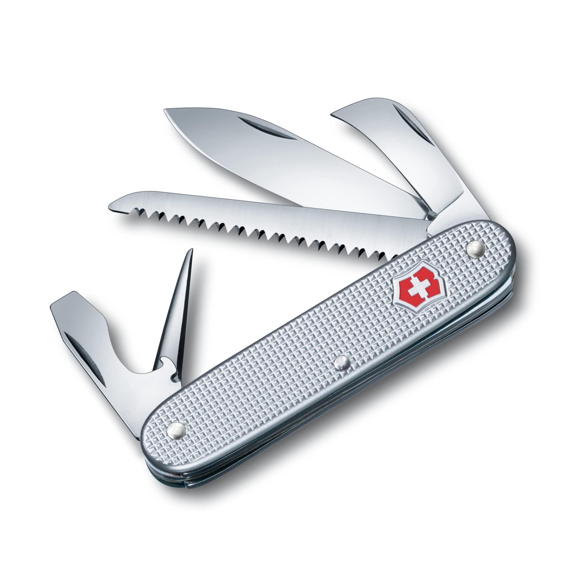 Exploring ‍the‍ Essential Features⁢ of the victorinox ⁤Swiss​ Army Knife