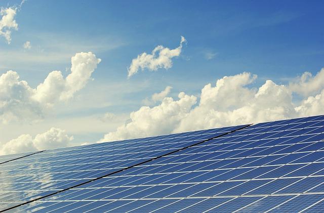 Exploring⁣ the Versatility of Solar Chargers for outdoor Adventures