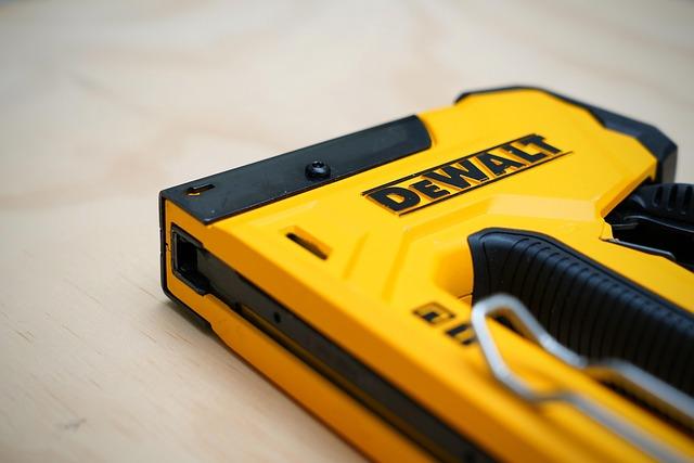 DeWalt Drill Review: Power, Ergonomics, and Versatility for DIY and Pros