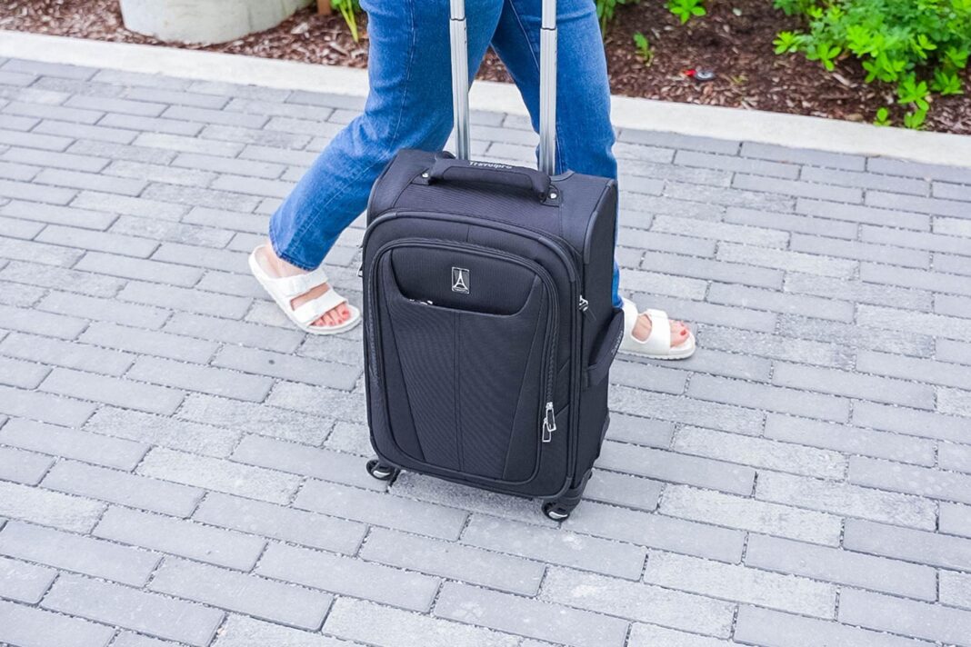 Travelpro Maxlite 5 Lightweight Luggage: Easy Handling for All Ages