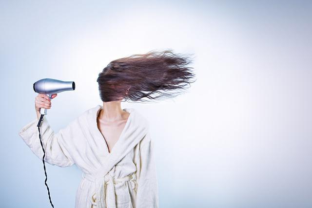 Care tips to Extend⁣ the Life of Your Bathrobe